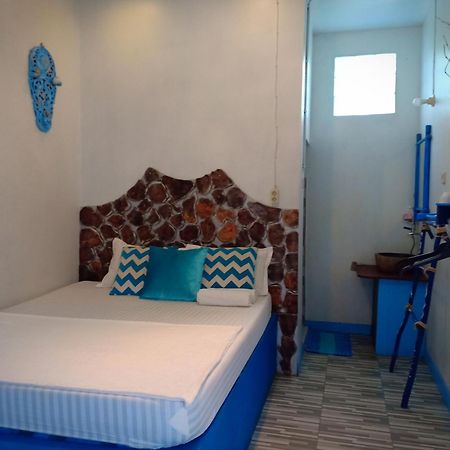 Blue Coral Homestay Каримунджава Екстериор снимка