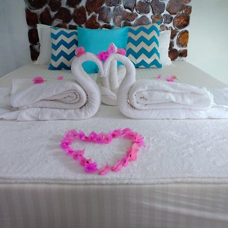Blue Coral Homestay Каримунджава Екстериор снимка