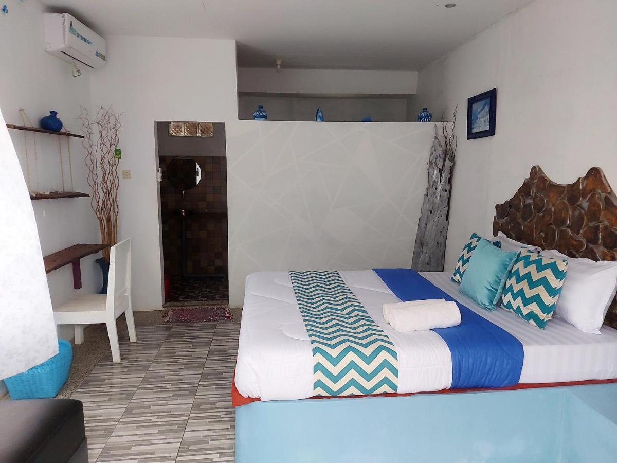 Blue Coral Homestay Каримунджава Екстериор снимка