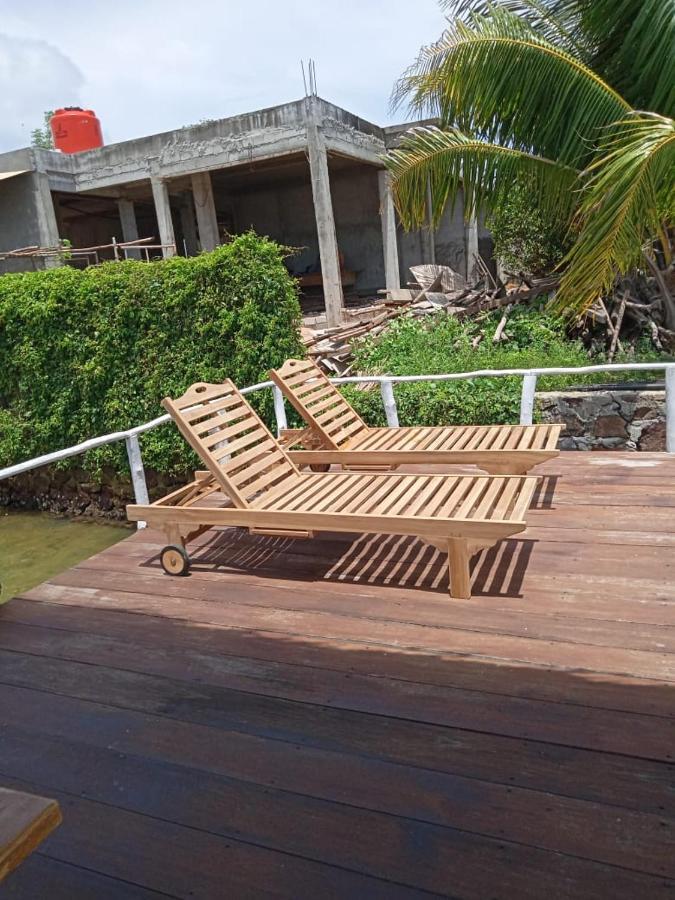 Blue Coral Homestay Каримунджава Екстериор снимка