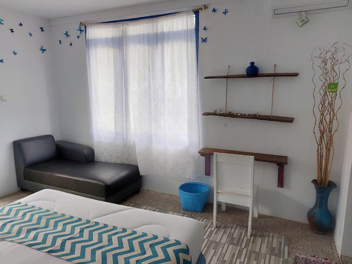 Blue Coral Homestay Каримунджава Екстериор снимка
