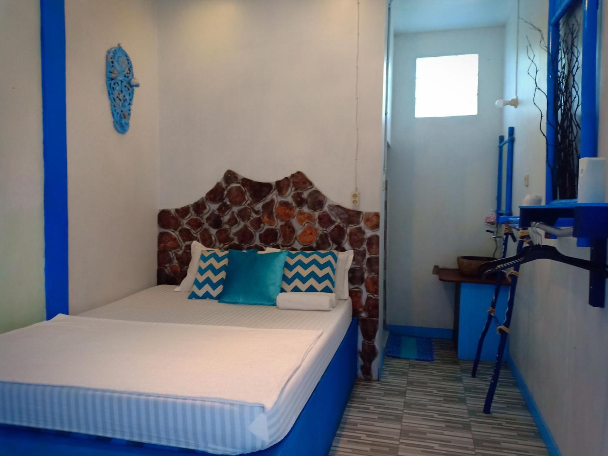 Blue Coral Homestay Каримунджава Екстериор снимка