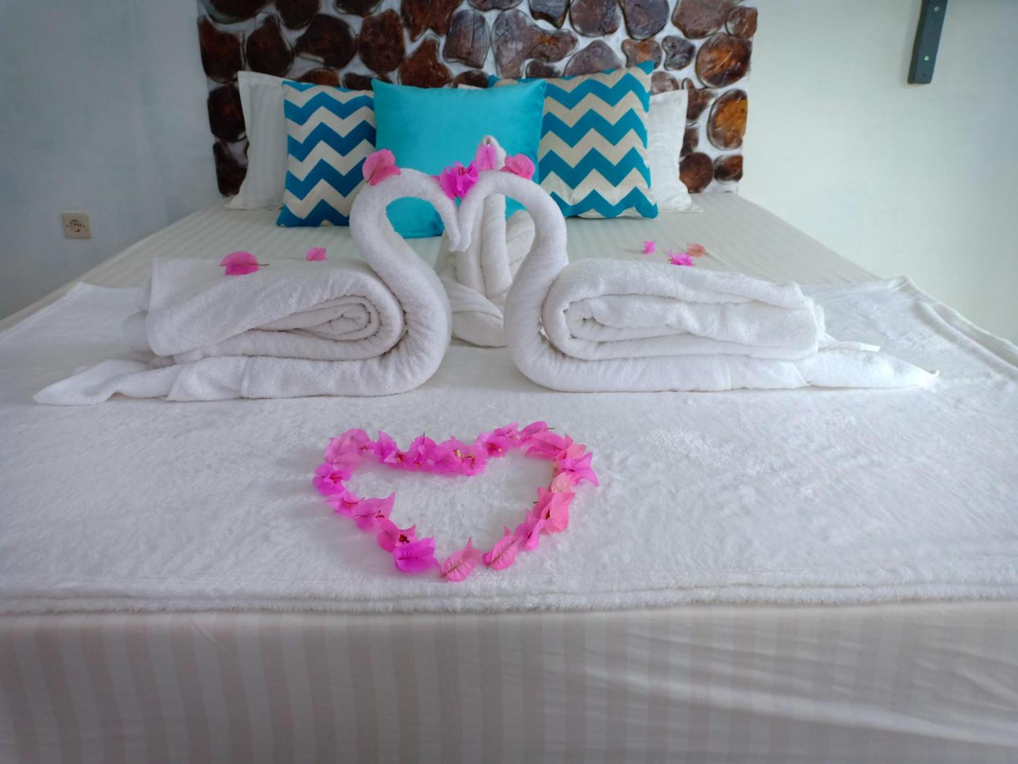 Blue Coral Homestay Каримунджава Екстериор снимка