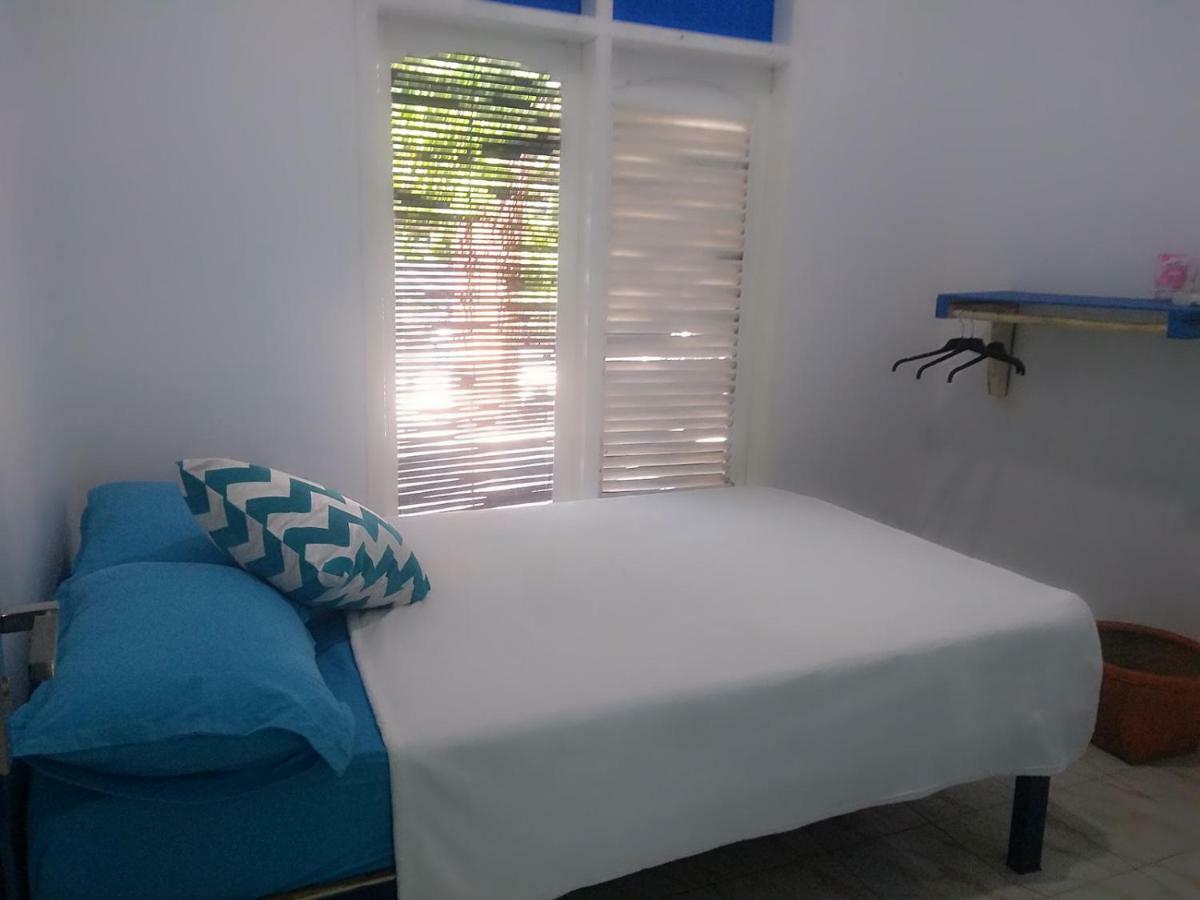 Blue Coral Homestay Каримунджава Екстериор снимка