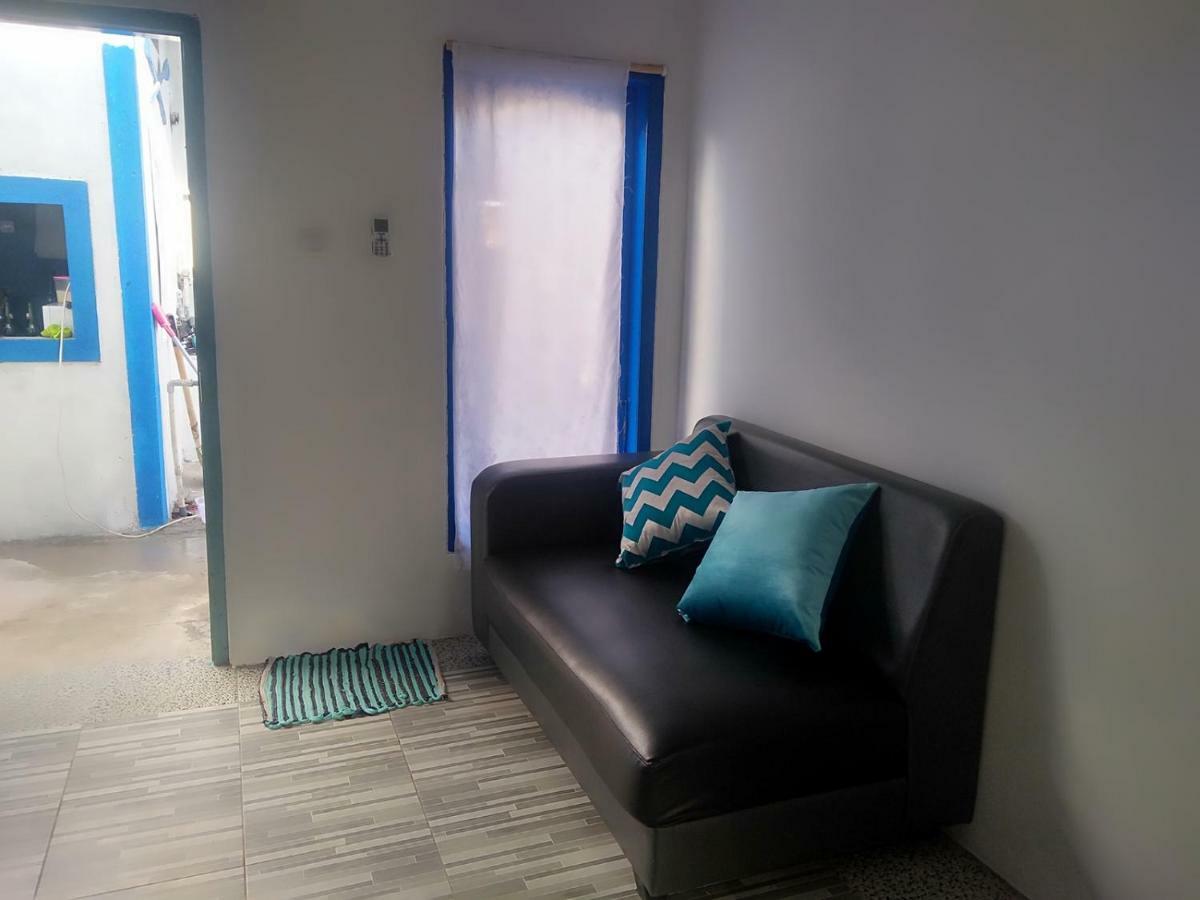 Blue Coral Homestay Каримунджава Екстериор снимка