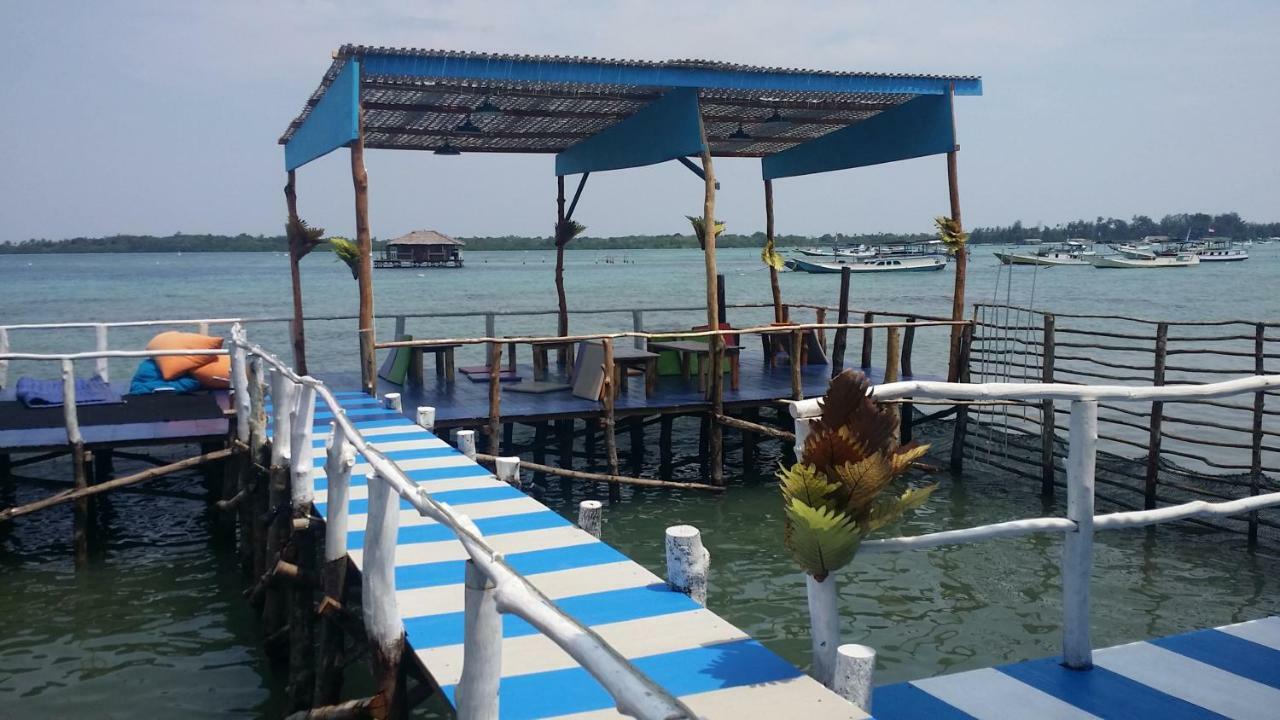 Blue Coral Homestay Каримунджава Екстериор снимка