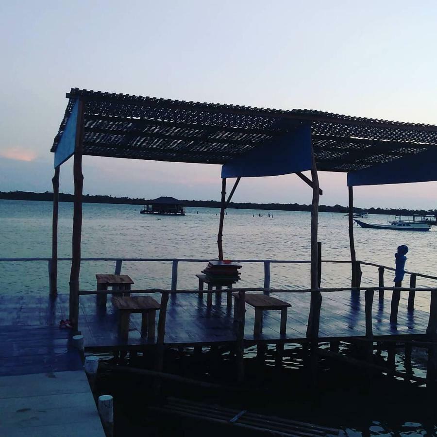 Blue Coral Homestay Каримунджава Екстериор снимка