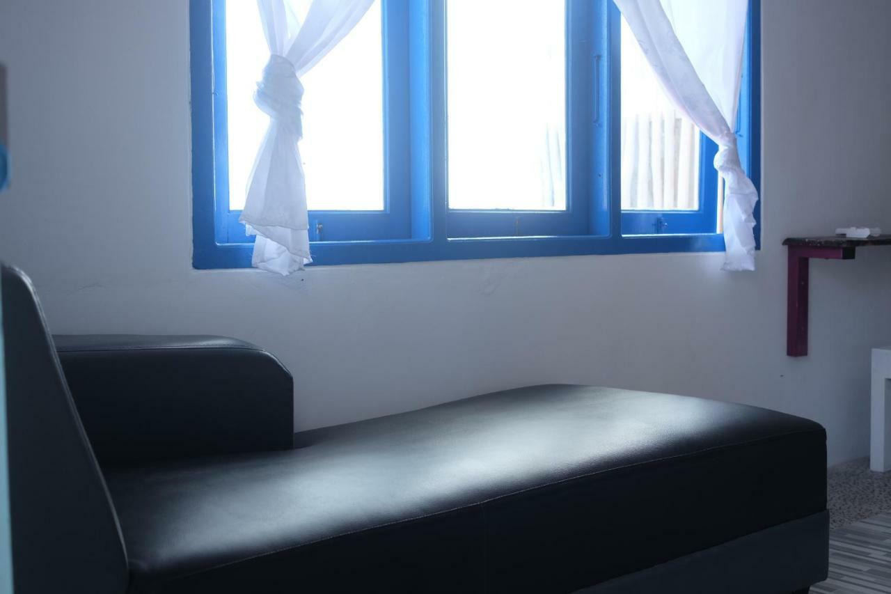 Blue Coral Homestay Каримунджава Екстериор снимка