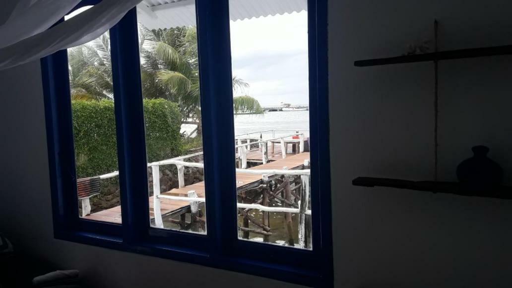 Blue Coral Homestay Каримунджава Екстериор снимка